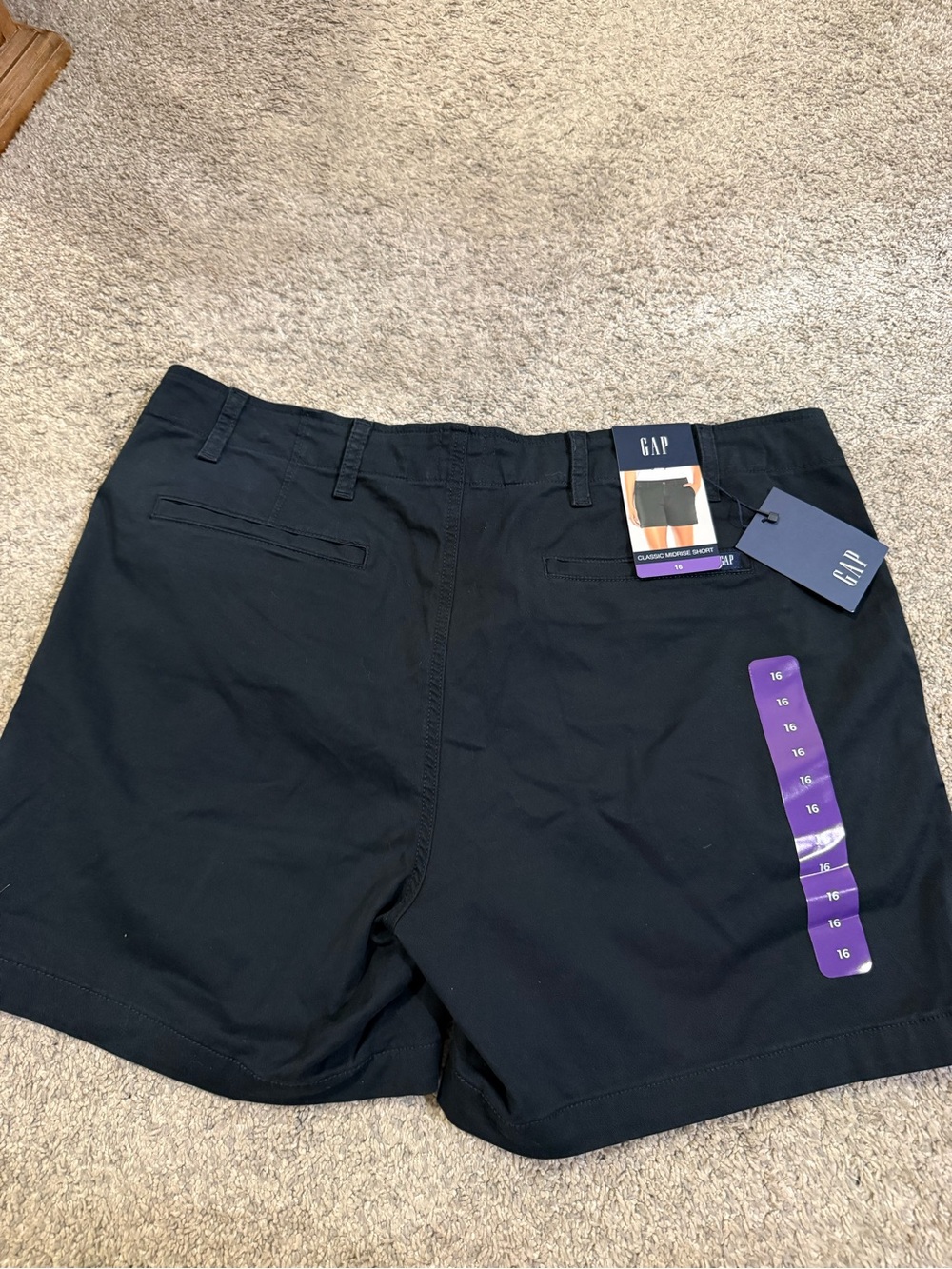Gap Black Bermuda Shorts - Picture 2 of 3